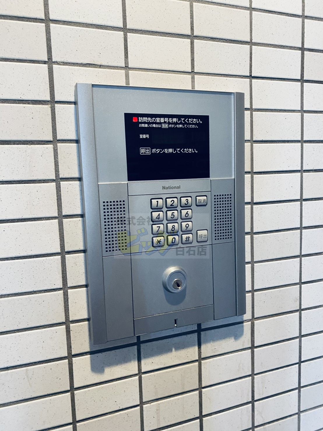 エントランス　人気のオートロック付きマンションです♪