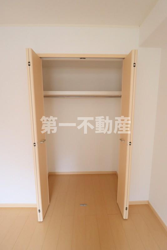 収納　6帖洋室