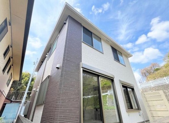 その他共有部分　落ち着いた雰囲気の外観です