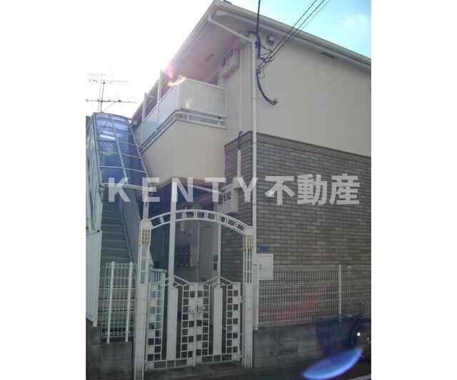 エントランス　落ち着いたエントランスです