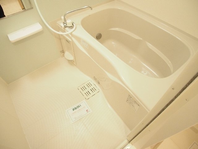 バス・シャワールーム　ゆったり過ごせるお風呂です