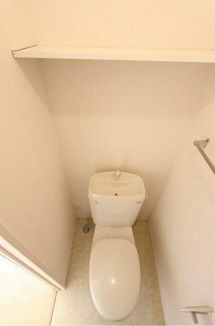 トイレ　落ち着いたトイレです