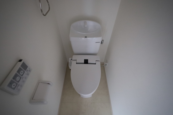 トイレ　※別部屋の写真です