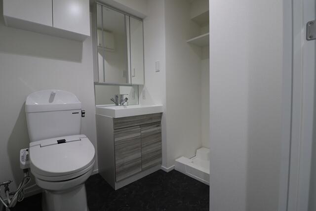 トイレ　別部屋写真参照?