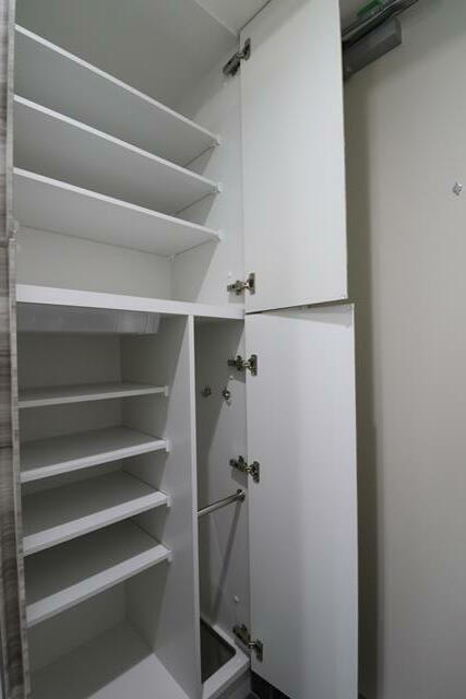 玄関　別部屋写真参照?