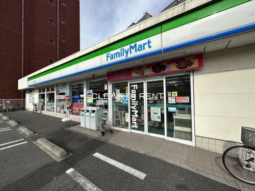 コンビニ　ファミリーマート 中幸町三丁目店（コンビニ）まで569m