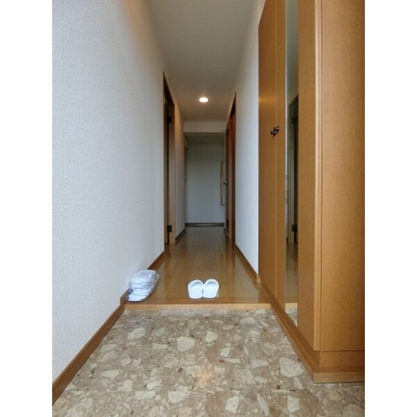 玄関　玄関　※別号室参考写真
