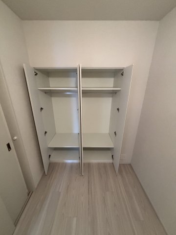 収納　※別部屋の参考写真です。