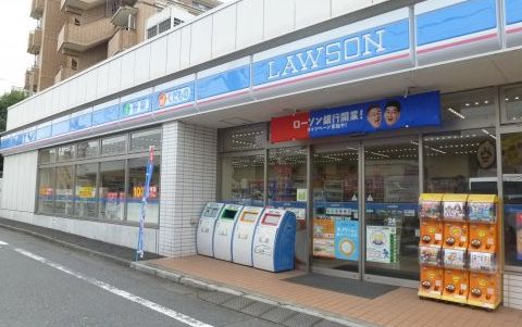コンビニ　ローソン南荻窪四丁目店（コンビニ）まで492m
