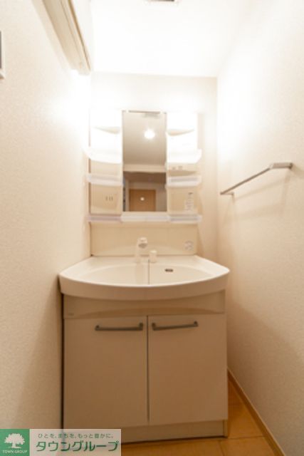 洗面設備　※写真は同タイプ住戸です。