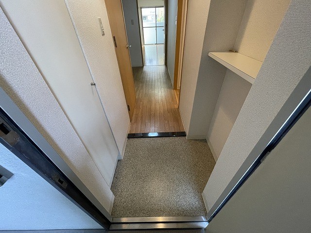 玄関　※別号室の写真使用中