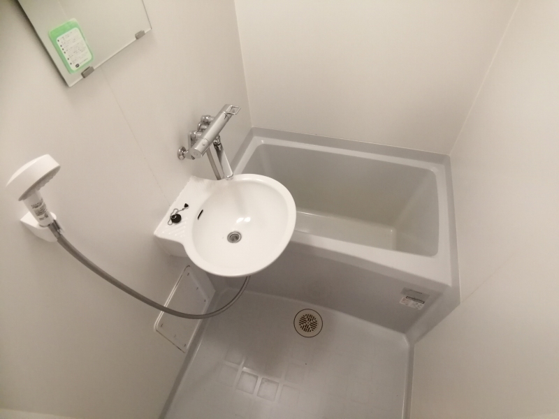 バス・シャワールーム　混合水洗で使いやすいです。