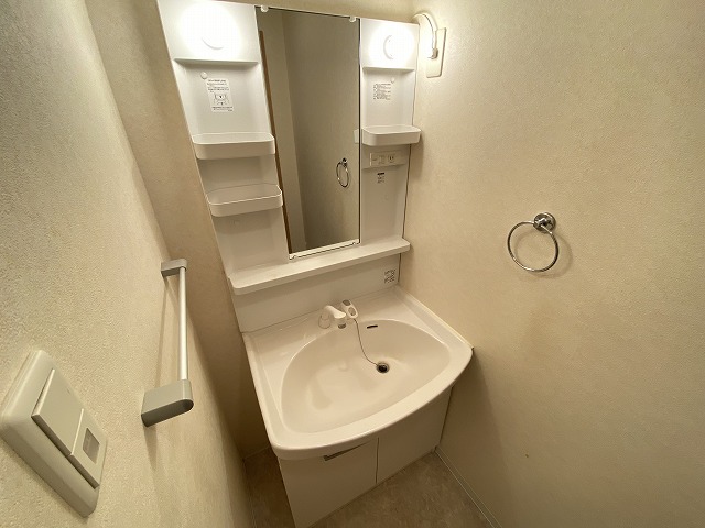 洗面設備　忙しい朝には欠かせない洗面所です