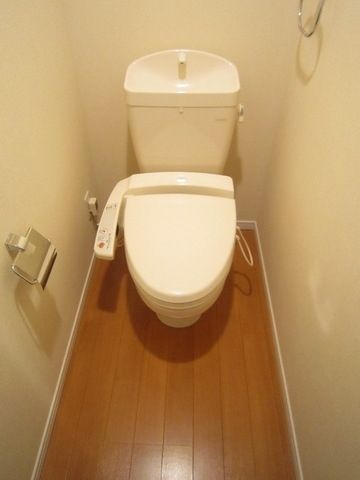 トイレ　ウォシュレット完備