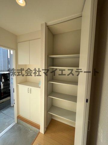玄関　別部屋写真使用