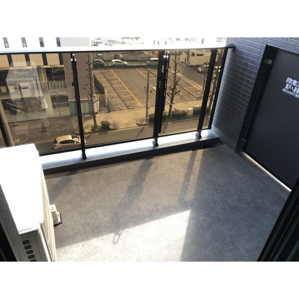 バルコニー　※別室の参考写真の為、現況優先です。