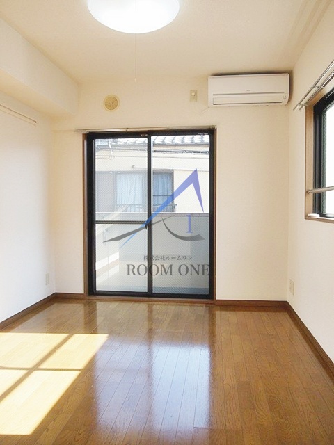 居室・リビング　洋室のお部屋です。