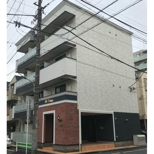 エントランス　こちらの1階になります。
