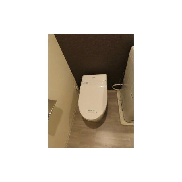 トイレ　ゆったりとした空間のトイレです。