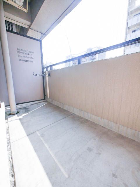 バルコニー　参考写真。現状優先