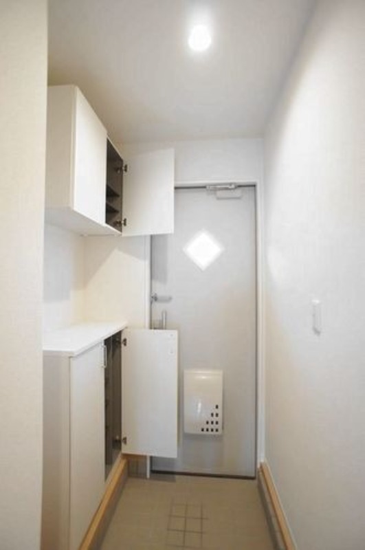 玄関　図面と現状に相違がある場合には現状を優先