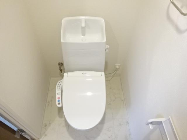 トイレ　シャワー付トイレ