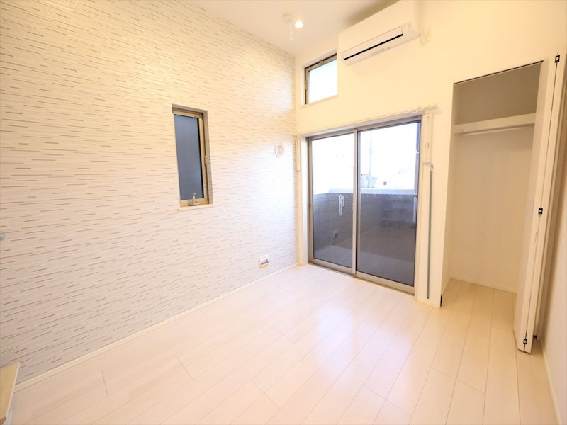 居室・リビング　洋室6.3帖　ロフト6帖（収納でもお部屋でも使えます）