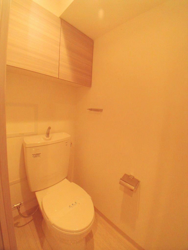 トイレ　※同物件別住戸の写真を参考に掲載しております。