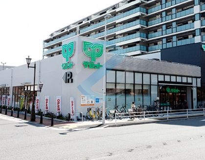 スーパー　サミットストア浦安駅北口店（スーパー）まで190m