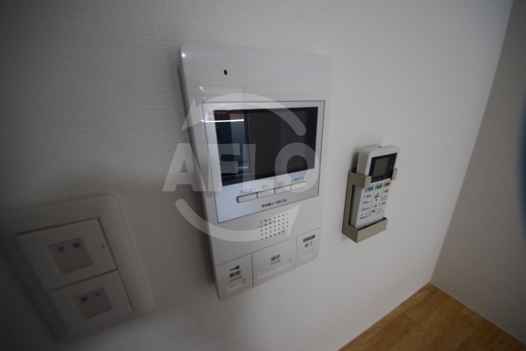 セキュリティ　セオリー難波パレ　TVモニター付きインターホン