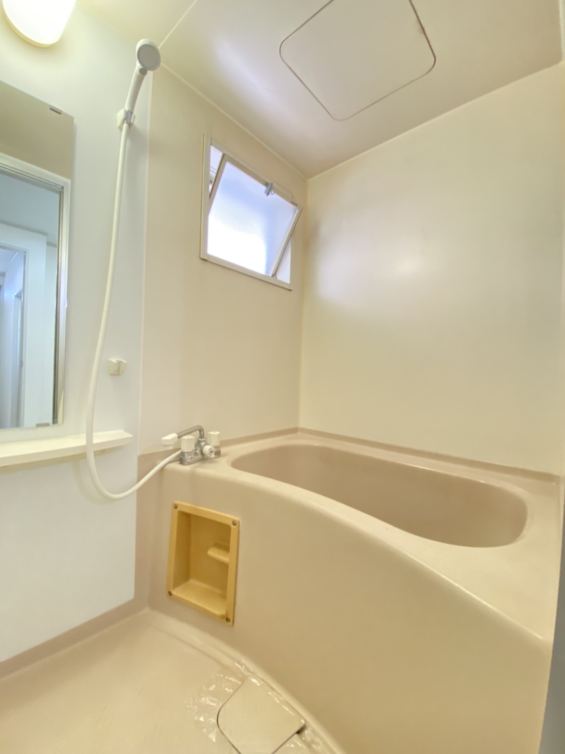 バス・シャワールーム　※別部屋写真