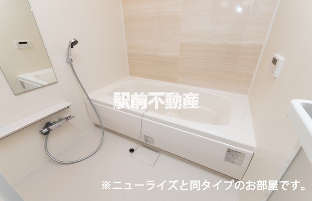 バス・シャワールーム　同タイプ物件