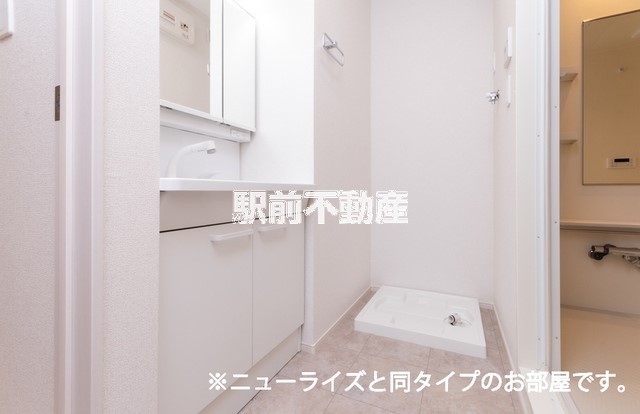洗面設備　同タイプ物件