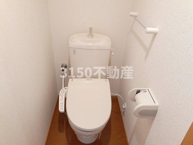 トイレ　コンパクトで使いやすいトイレです