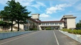 小学校　新潟市立阿賀小学校（小学校）まで600m