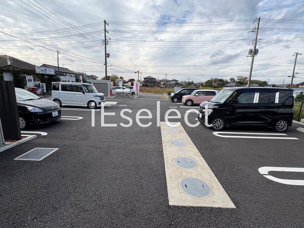 駐車場　敷地内駐車場も募集中です！