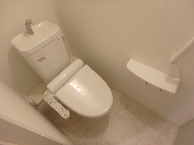 トイレ　同施工会社のイメージです