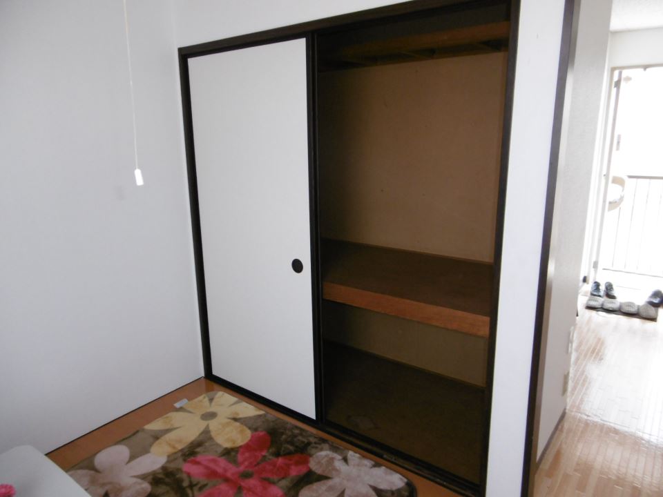 収納　上下２段収納です