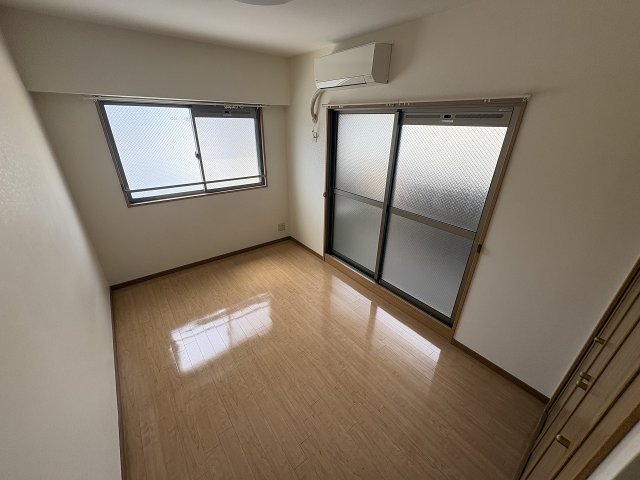 その他部屋・スペース　落ち着いて過ごせるお部屋なので、寝室にいかがでしょうか