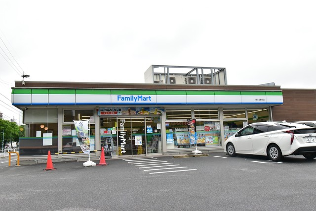 コンビニ　ファミリーマート　鳴子北駅前店（コンビニ）まで400m