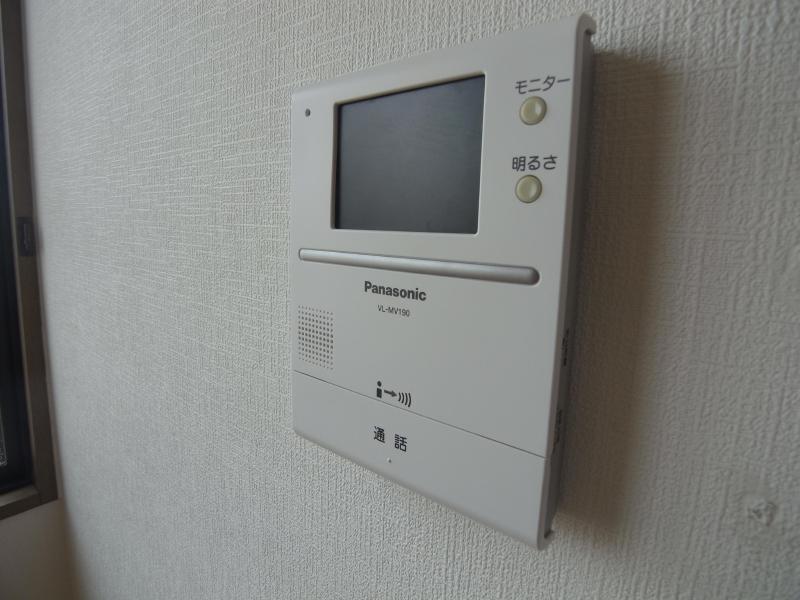 バルコニー　ＴＶモニターホン付きで安心ですね♪