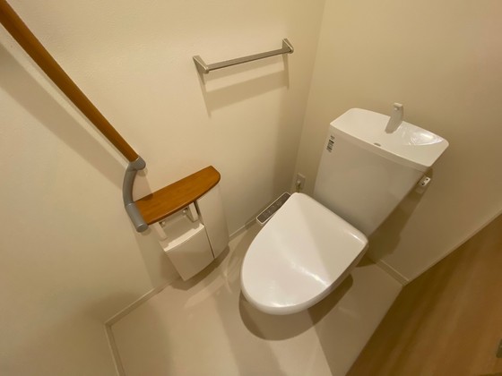 トイレ　※別部屋の写真です