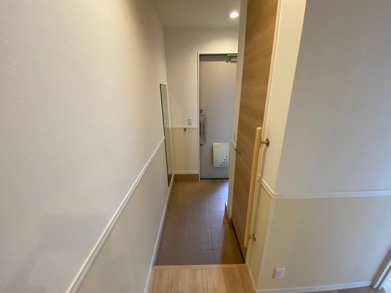 玄関　※別部屋の写真です