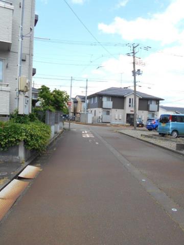 その他　前面道路（その他）まで0m