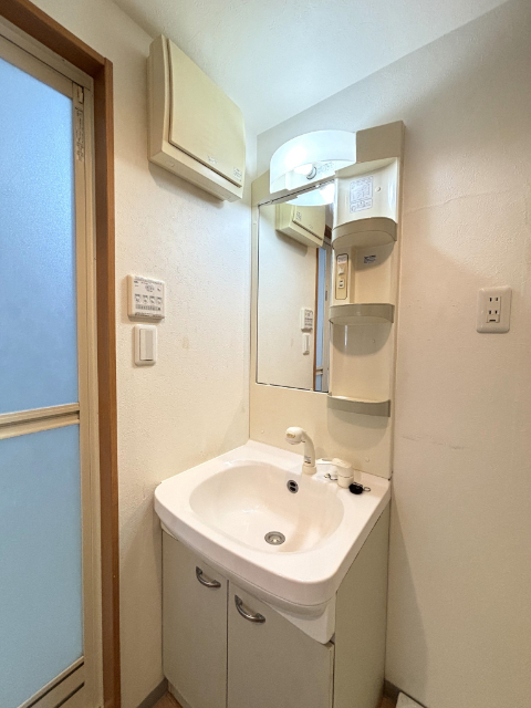 洗面設備　※２０５号室の写真です