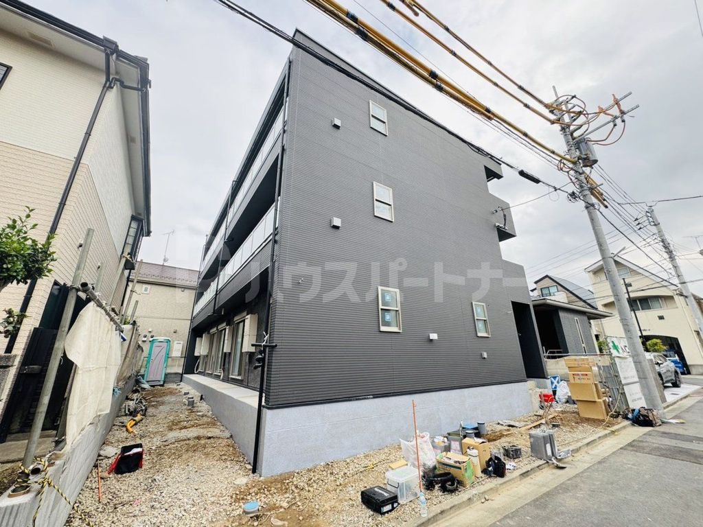 建物外観　バース