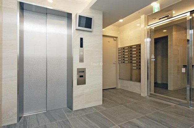 ロビー　《見学予約受付中》小伝馬町駅徒歩1分のハイグレードマンション