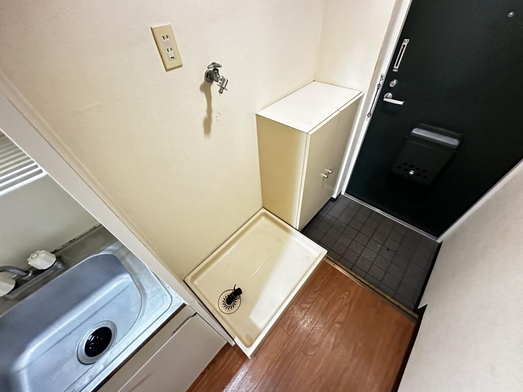 洗面設備　※クリーニング前の写真です。