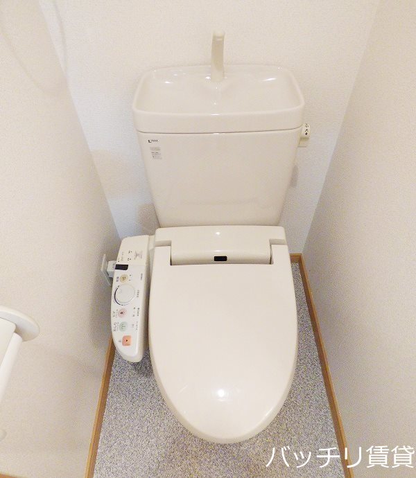 トイレ　※同型タイプのため、現状優先