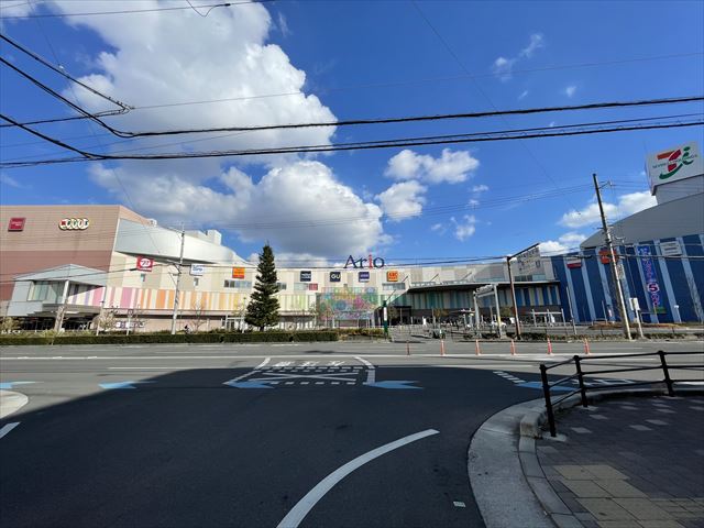 ショッピングセンター　アリオ八尾（ショッピングセンター）まで423m